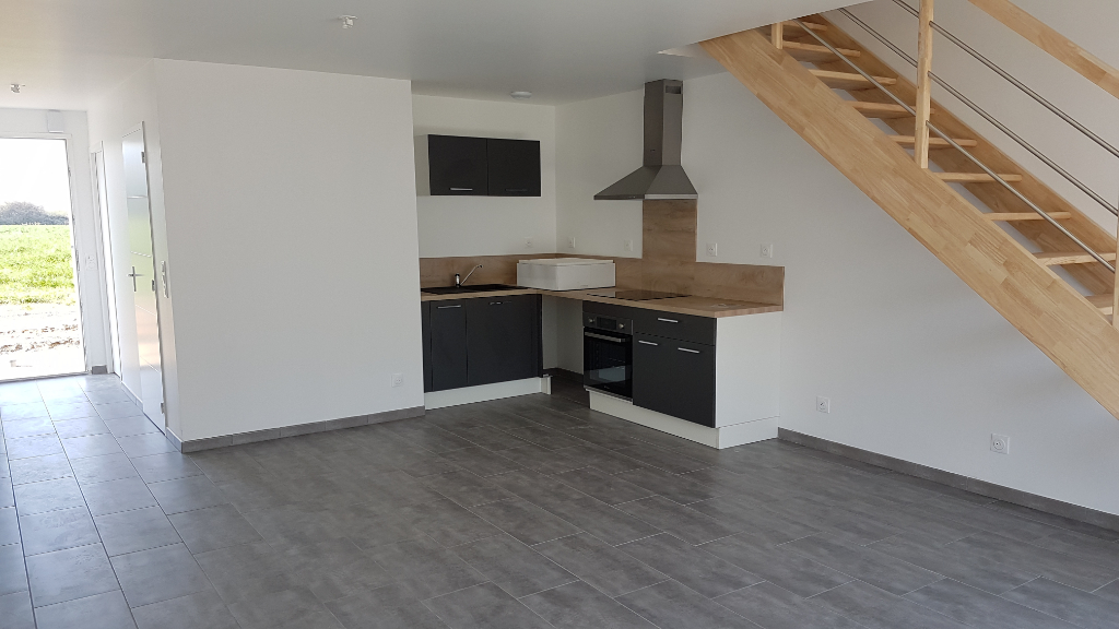 Maison  3 pi\u00e8ce(s) 79 m2